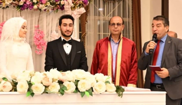 Genç Doktorlara Bir Ömür Boyu Mutluluklar Dileriz