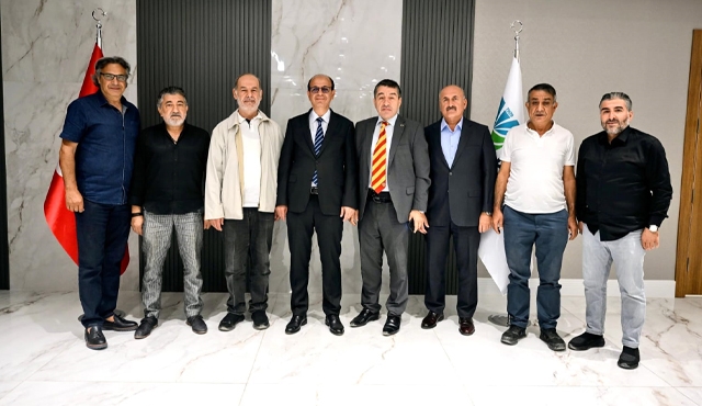 Amdf Üyelerimizden Malatya Yeşilyurt Belediye Başkanımız Prof.Dr.İlhan GEÇİTe Ziyaret